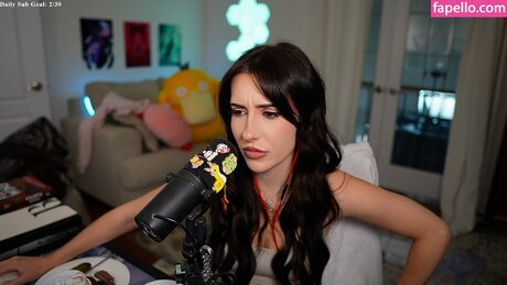 brieanneroksa star sexy image