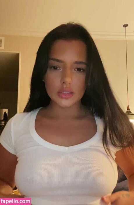 Emily Woods top actress pic