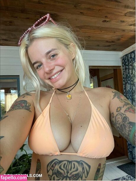 Emily Sedona model nice pics