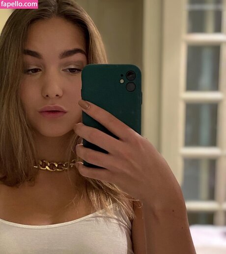 Mia Piper model pornographic pic