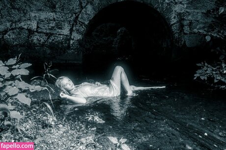 Eve Kovac model perfect archive