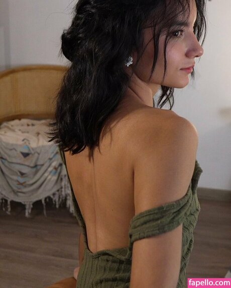 Ellelure star erotic images