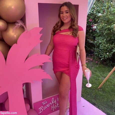 Sophie Williams star best image