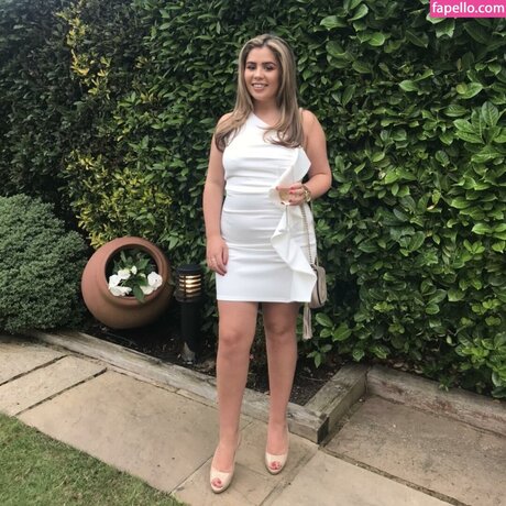 Sophie Williams erotic actress gallery