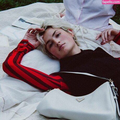 Aleandrafrerk beautiful star archive