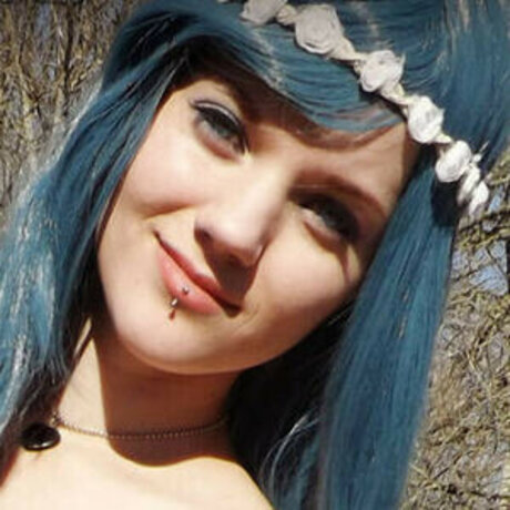 Syefly art model pics