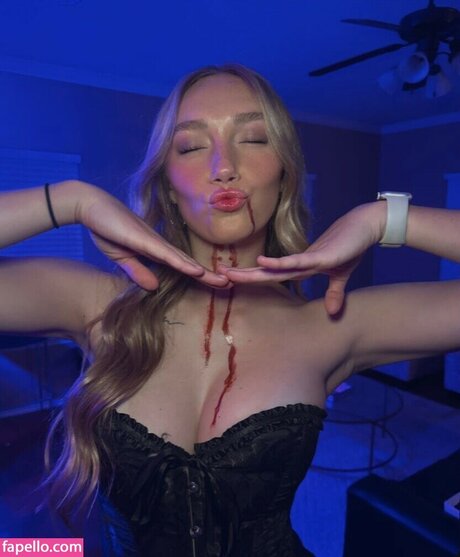 Jamie Gilbert sexy star image