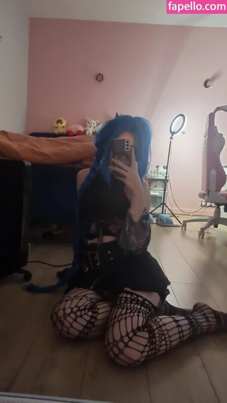 leikyu pornstar erotic photo