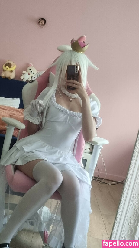 leikyu nude actress img