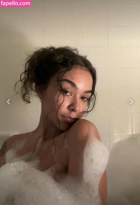 sydswrldxo model art pictures