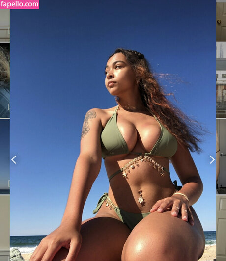 sydswrldxo naked model archive