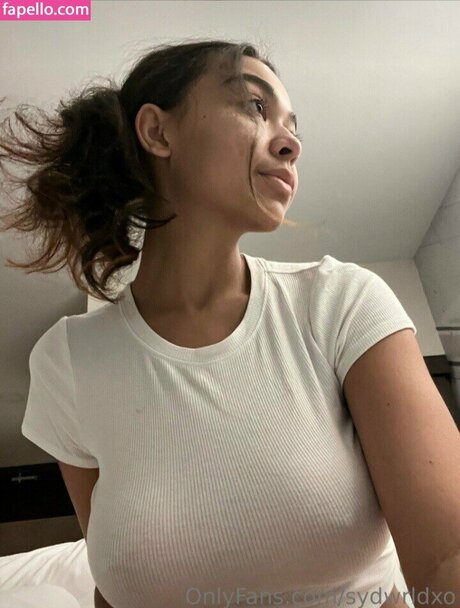 sydswrldxo star exclusive image