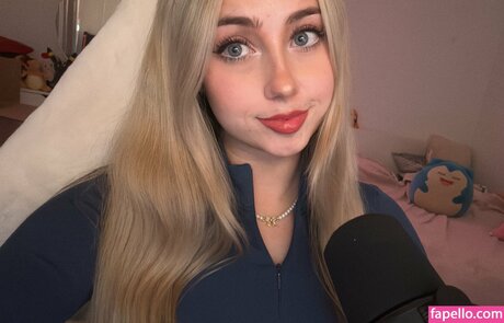 WandaWillow pornstar perfect archive