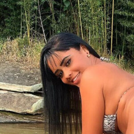 Samantha Santiago naked model photo