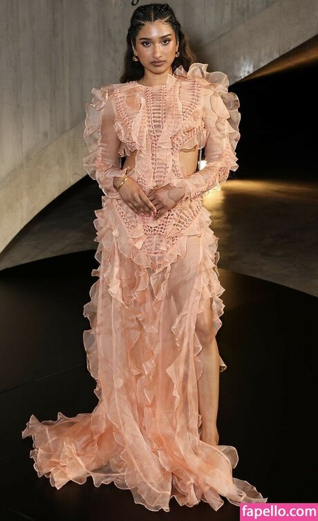 Varada Sethu star top photos