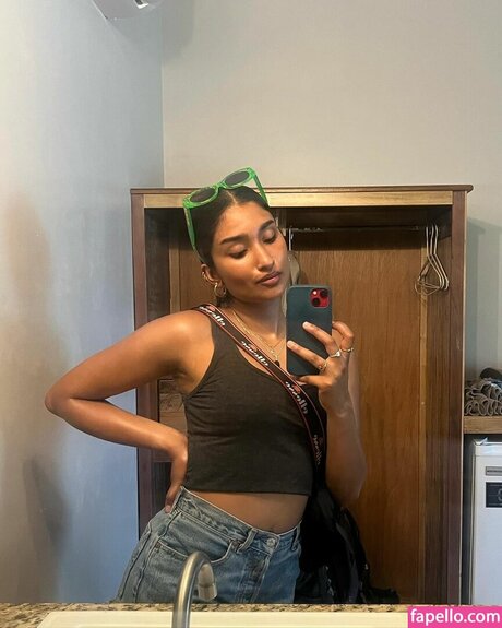 Varada Sethu model exclusive picture