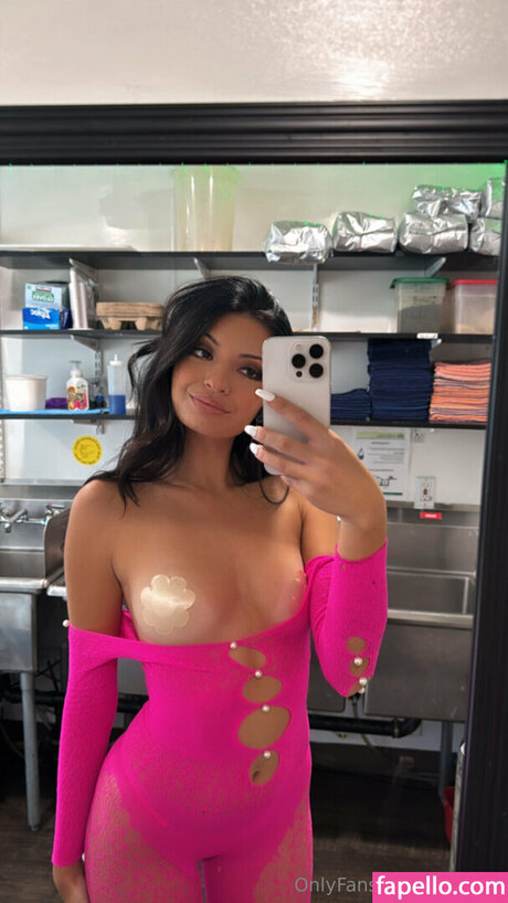 xotiffffff naked star pics