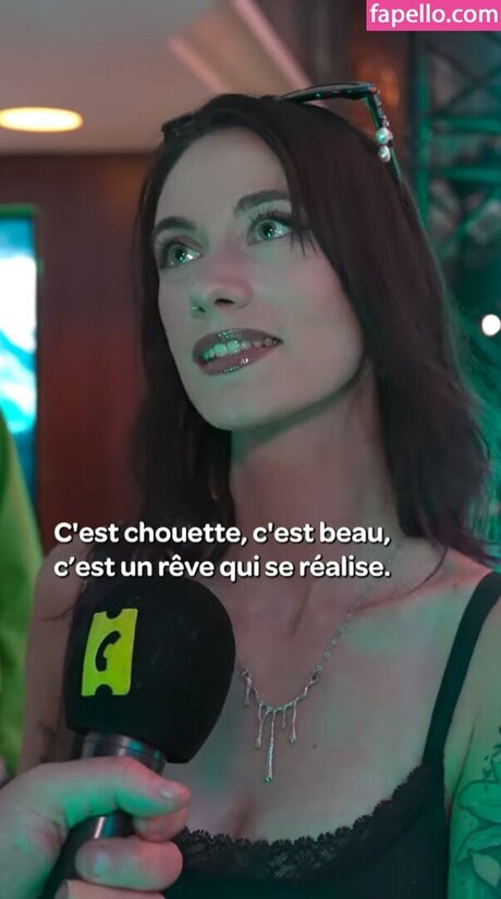 blonde babe onlyfans hot gallery