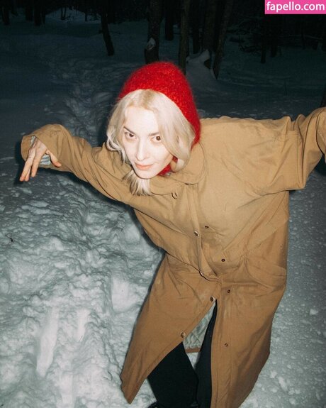 Emma Proulx perfect actress photo