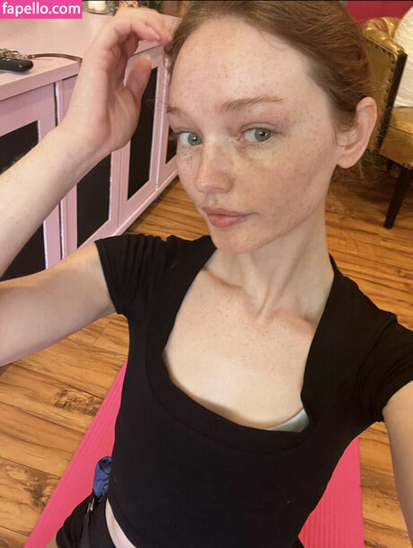 Samantha Cormier xxx actress photo