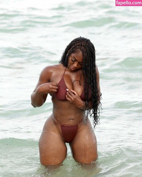 Yababeth exclusive star images