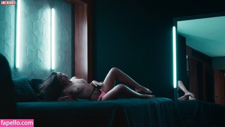 Julia Byrro nude actress image