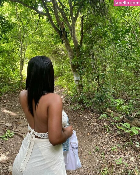 Melanie Noelia perfect actress pictures