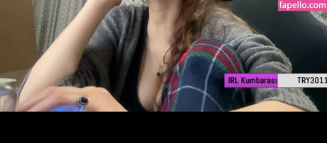 Kybeleniz xxx model image