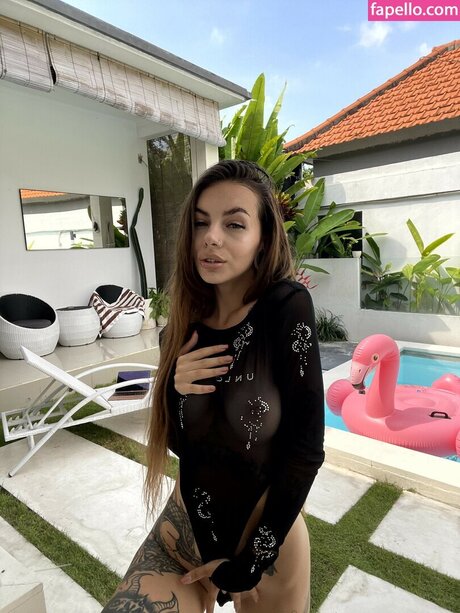 Kendra Lane pornstar hot archive