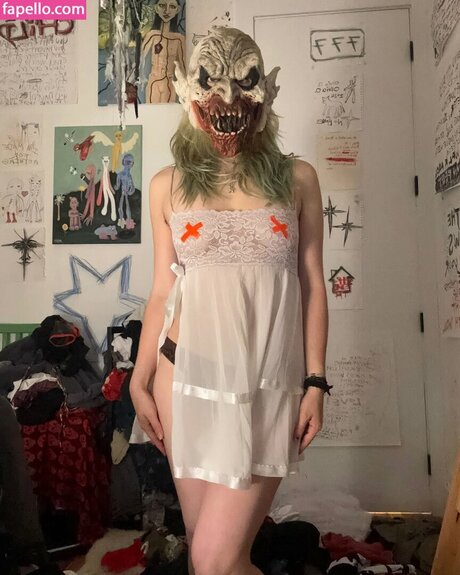 wormsheriff hot actress pic