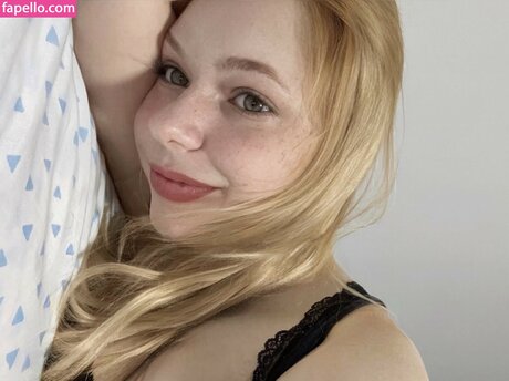 biranset model hd gallery