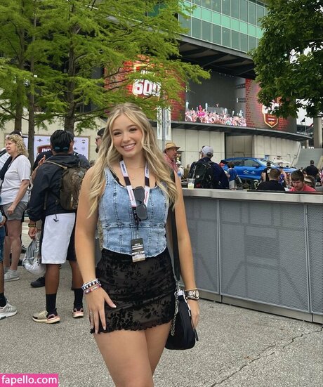 Lynzie Fulton nudes pornstar photo