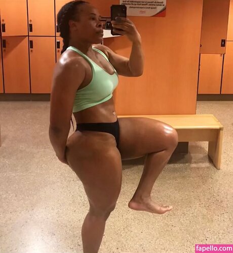 iamcassfit hot actress pic