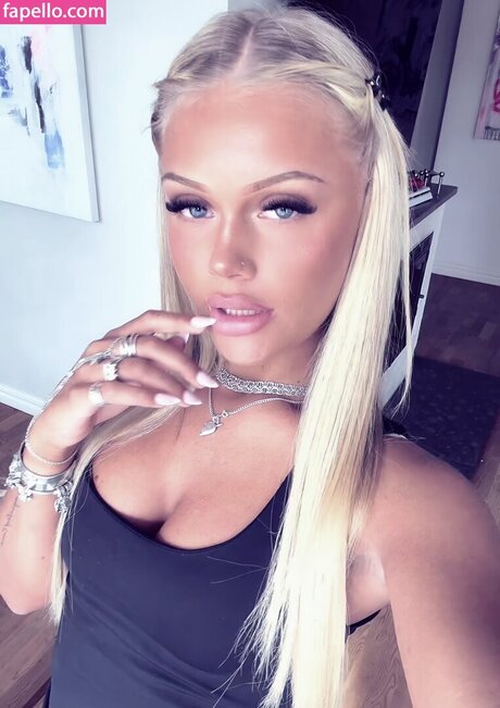 sagastq star sexy photo