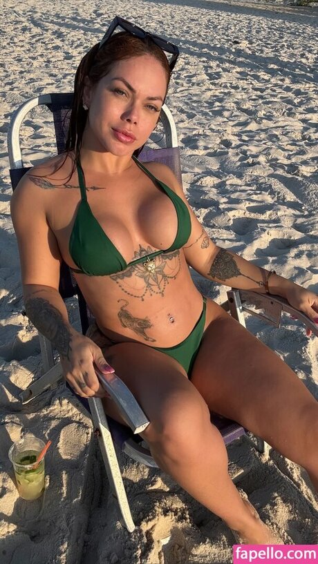 Moonick Oliveira pornstar art picture