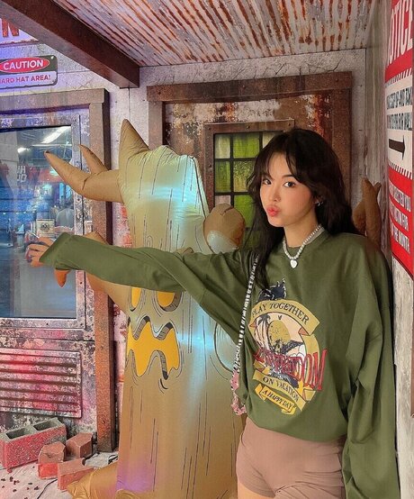 still need adult actress gallery