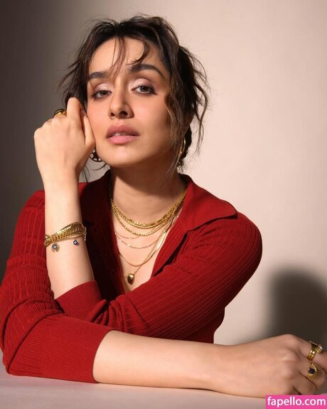 Shraddha Kapoor pornstar pic
