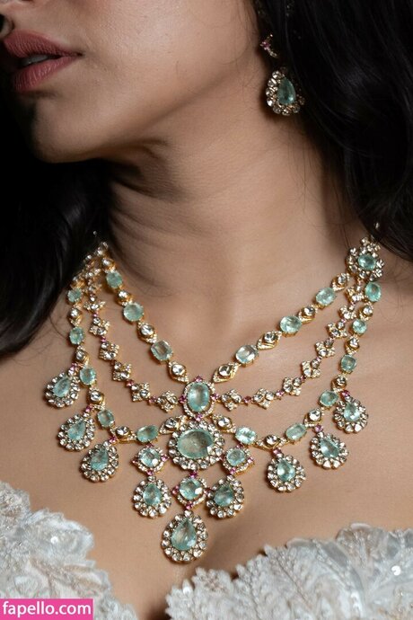 Shraddha Kapoor model erotic img