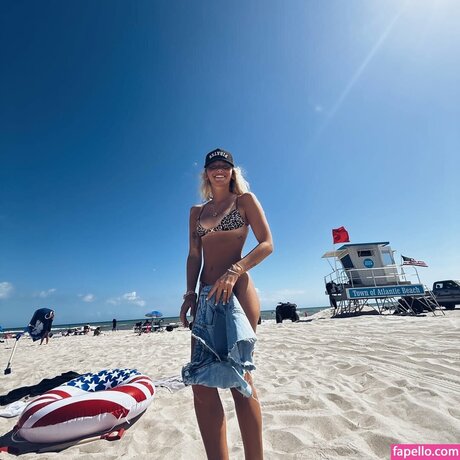 Emilee Axelsson star pornographic archive