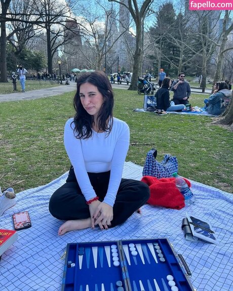 Brooke Averick model free pics