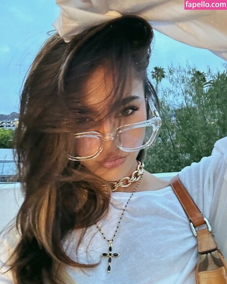 Rayna V sex actress photo