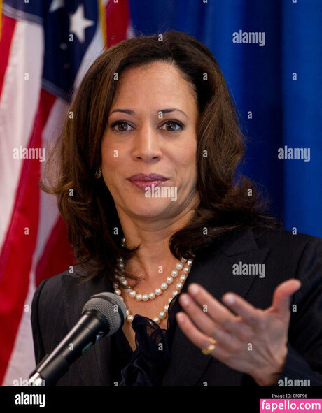 Kamala Harris model nude gallery