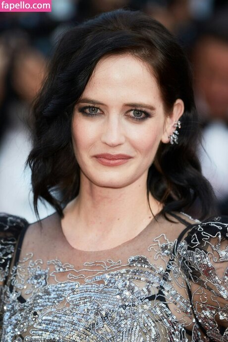 evagreen erotic actress pic