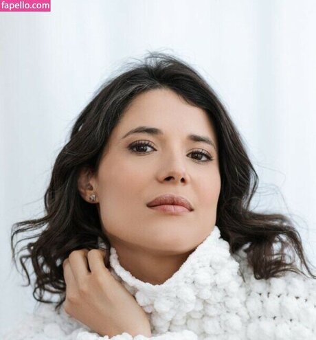 Manuela Do Monte erotic actress photo