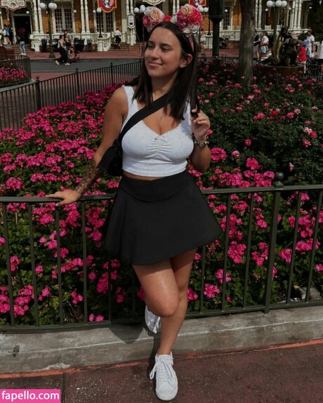 Sierra Elizabeth porn model pictures