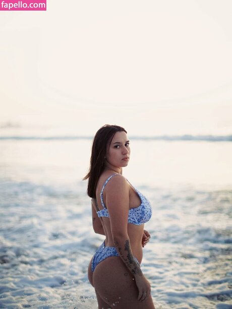 Sierra Elizabeth pornographic model pic