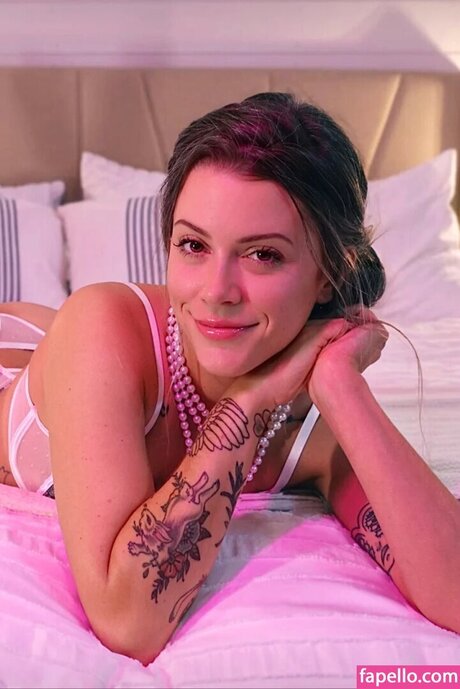 shugahboogah nude pornstar img