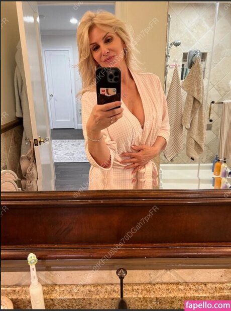 Donna Dalessandro model sexy pic