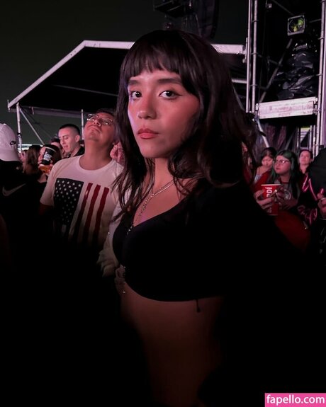 Om4ly pretty model photos