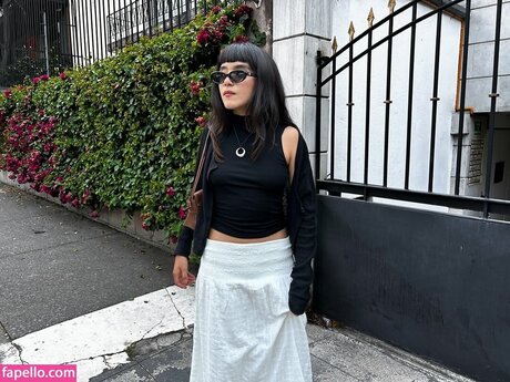 Om4ly model high quality gallery